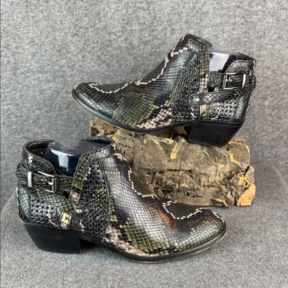 Vince Camuto Leather Snake Print Block Heel Ankle Boots Size 7.5M‎